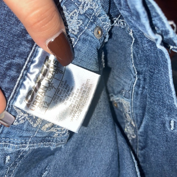 Vintage Low-Rise Colombian Medium Wash Embroidered Straight Leg Jeans - Picture 13 of 16